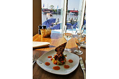   Bob Pascal's St. Michaels Harbourinn Marina&Spa 